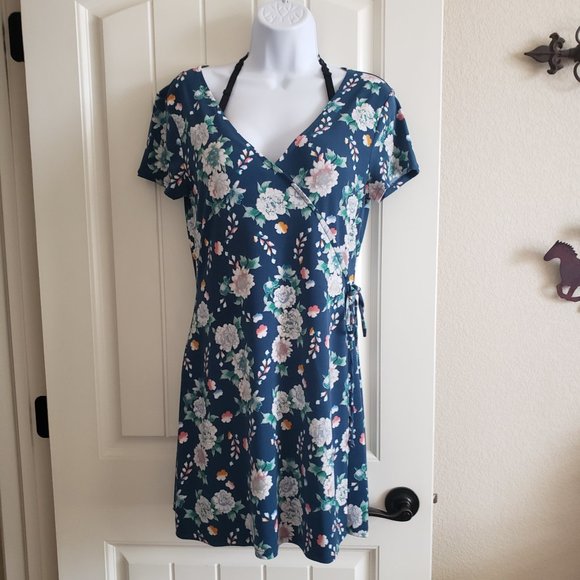 Aeropostale Dresses & Skirts - Aeropostale Blue w/ White Floral Dress